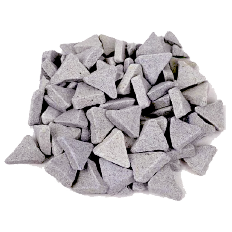 Vibromasina kivid – spetsiaalsed abrasiivmaterjalid pindade lihvimiseks, poleerimiseks ja viimistlemiseks vibratsioonil töötavates trummel- või vibromasinates. Sobivad metalli, plasti, keraamika ja muude materjalide töötlemiseks. Lai valik kujusid (kolmnurk, silinder, sfäär jt) ja abrasiivseid omadusi erinevate tööprotsesside jaoks – rooste eemaldamine, servade ümardamine, pinna siledaks viimistlemine ja poleerimine.